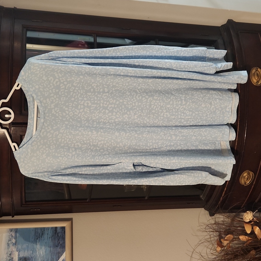 Long sleeve shirt